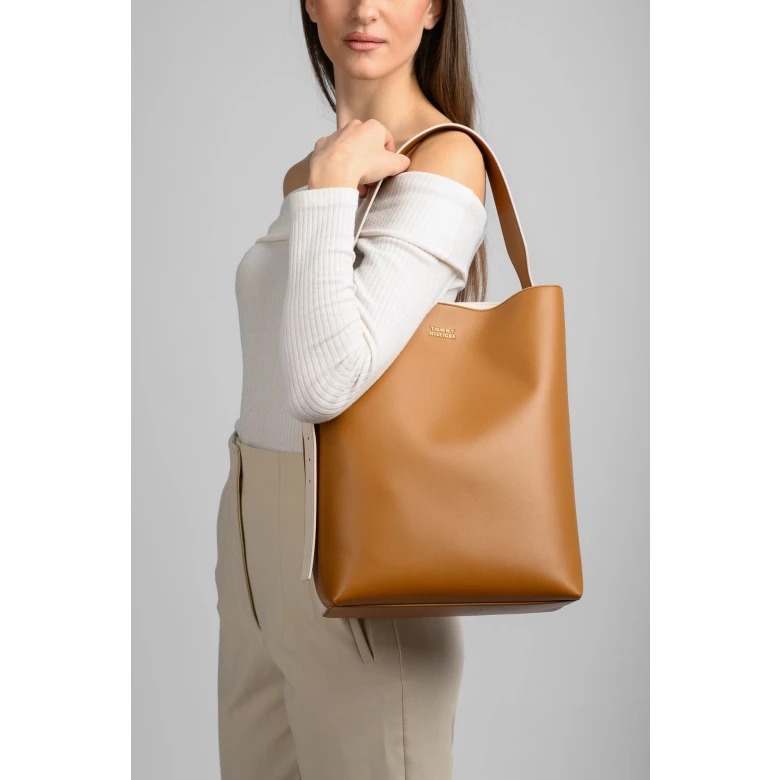 TOMMY HILFIGER CASUAL LEATHER SOFT BUCKETBAG CB Tan/Weathered white AW0AW14480